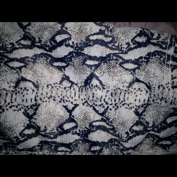 Skirt size medium - Picture 2 of 2